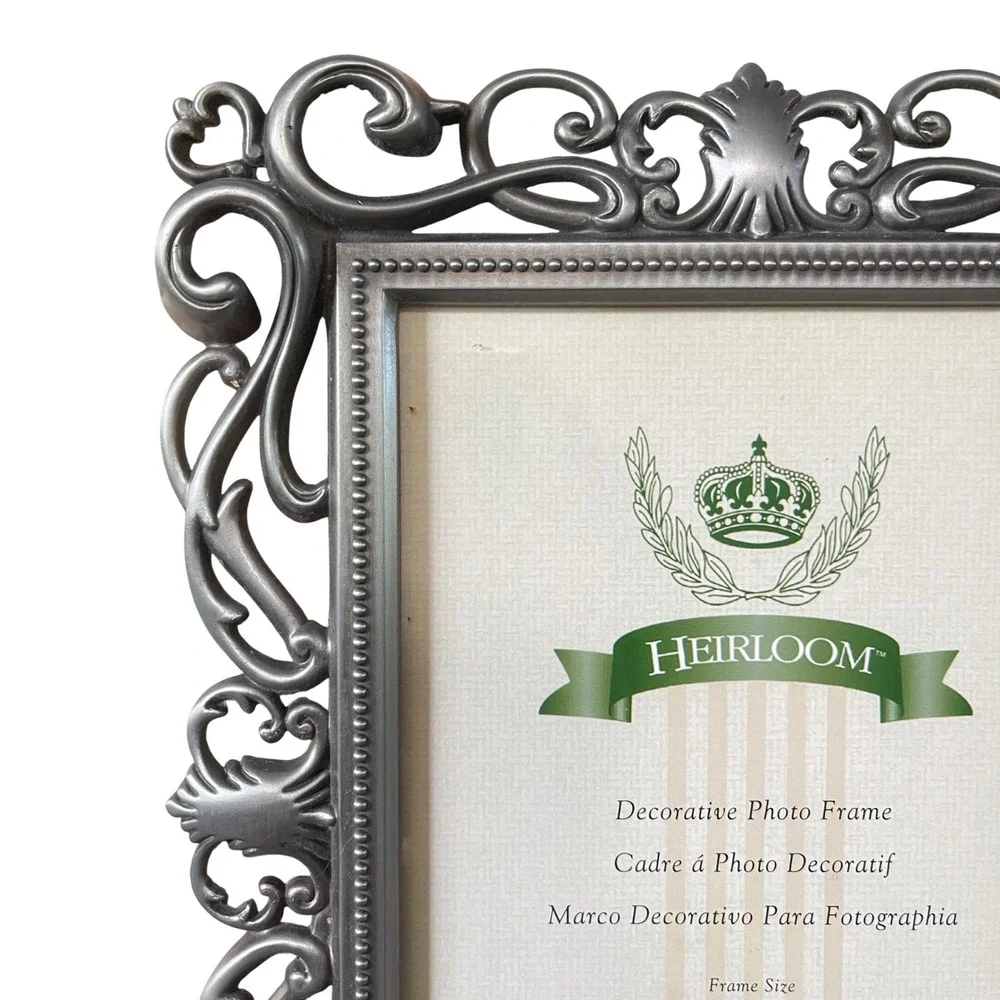 Vtg silver Mid Century Modern‎ 5x7 Picture Frame Ornate Etched heart filigree